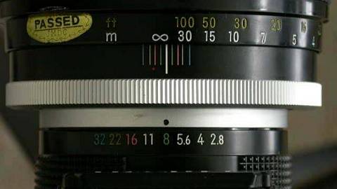 180mm Objektiv, Blende 8